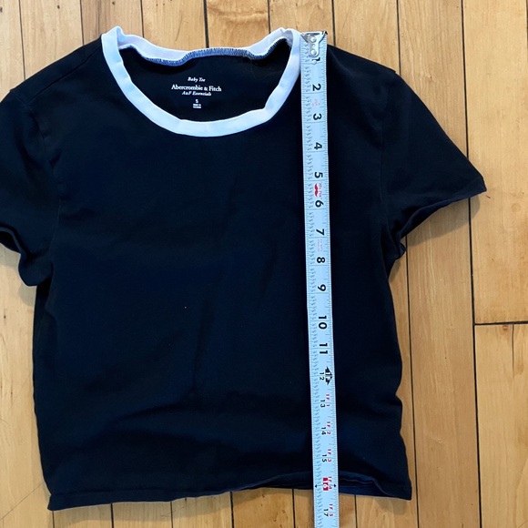 Abercrombie & Fitch Black and White Essentials Baby Tee - Picture 4 of 6